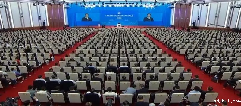 gdjhwl第一视角带您走入“进博会”首日