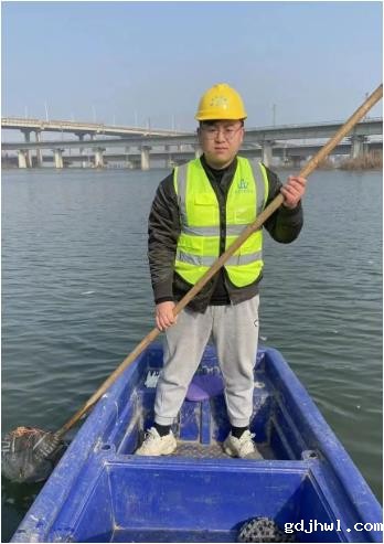 罗冲:坚韧成长,独当一面,一名优秀施工员的成长之路