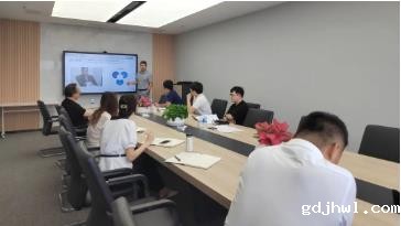 高校教授及商会领导莅临深圳taptap虚拟体育考察交流